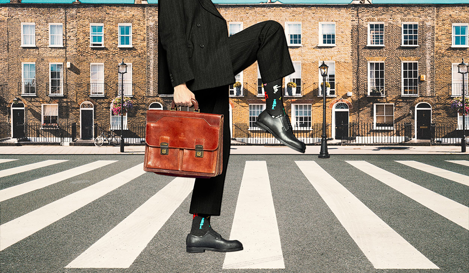 Happy Socks Flying Super Mom Socken Gr. 41-46 - Perfektes Geschenk Für Die Beste Mama